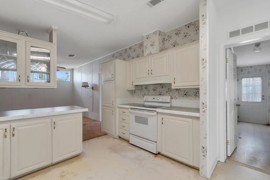 8142 Meadowlark Lane Port St Lucie FL 34952