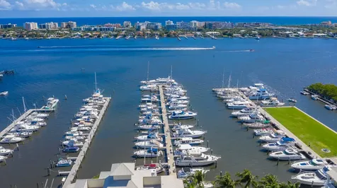 806 E Windward Way Lantana FL 33462
