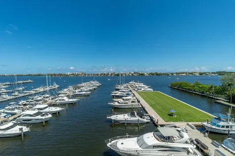 806 E Windward Way Lantana FL 33462