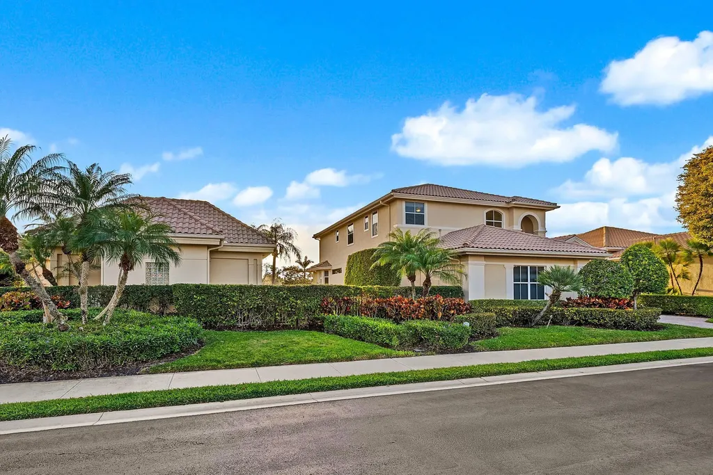 1119 Grand Cay Drive Palm Beach Gardens FL 33418