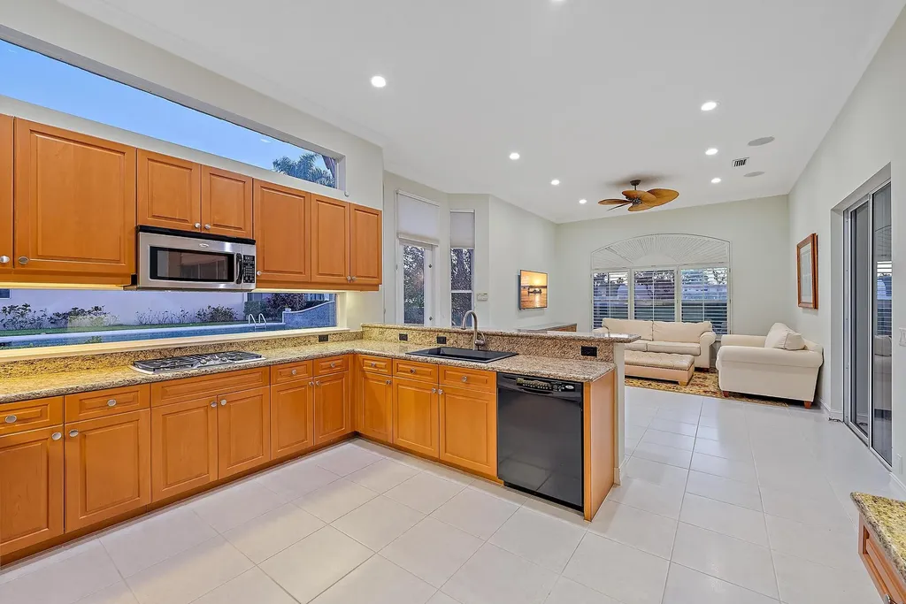 1119 Grand Cay Drive Palm Beach Gardens FL 33418