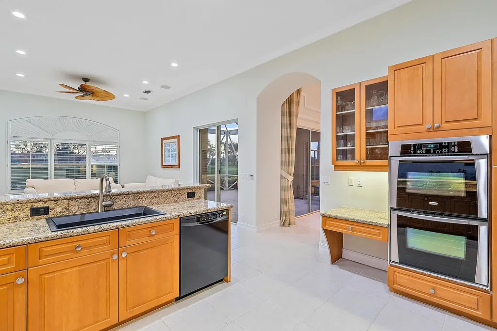 1119 Grand Cay Drive Palm Beach Gardens FL 33418