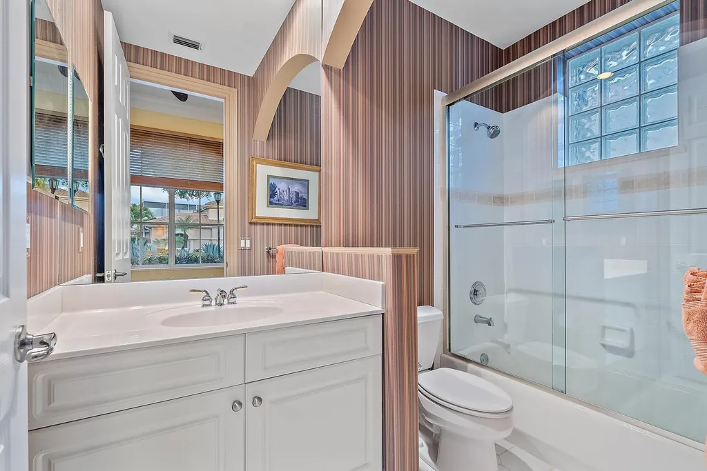 1119 Grand Cay Drive Palm Beach Gardens FL 33418