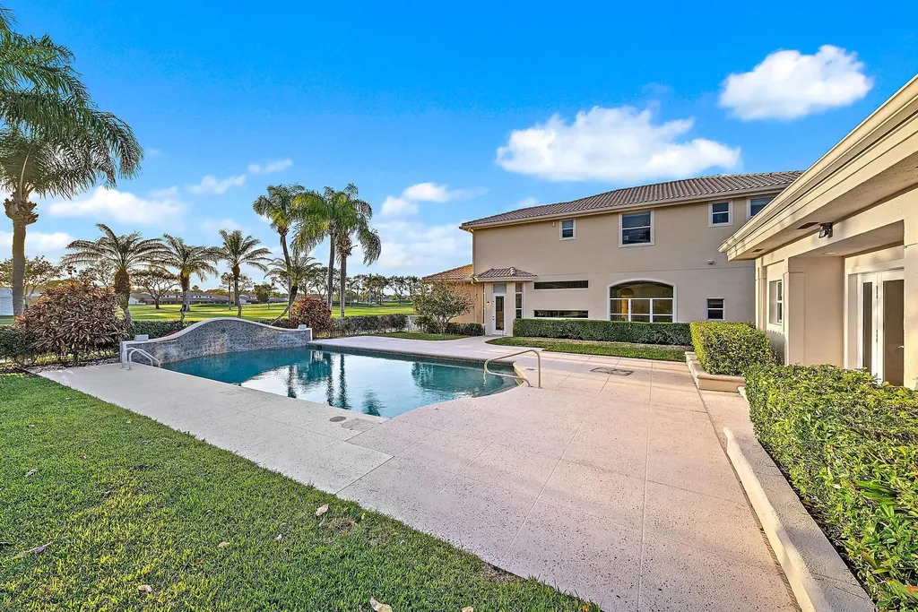 1119 Grand Cay Drive Palm Beach Gardens FL 33418