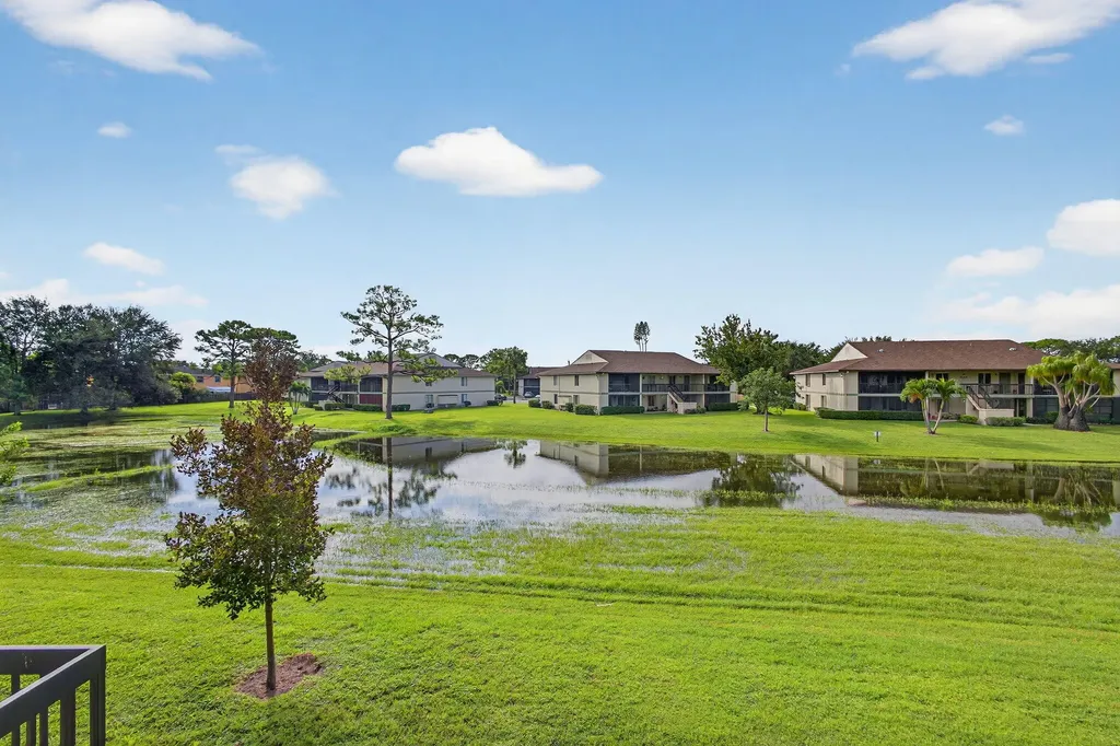 6485 Chasewood Drive Jupiter FL 33458