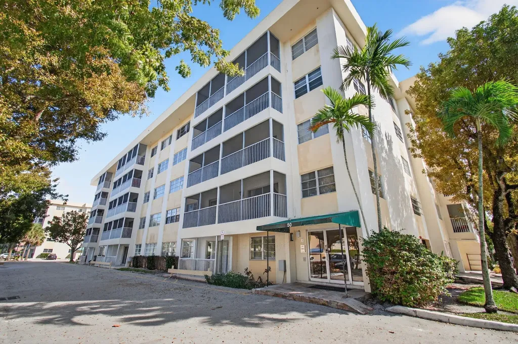 50 SW 3rd Avenue Boca Raton FL 33432