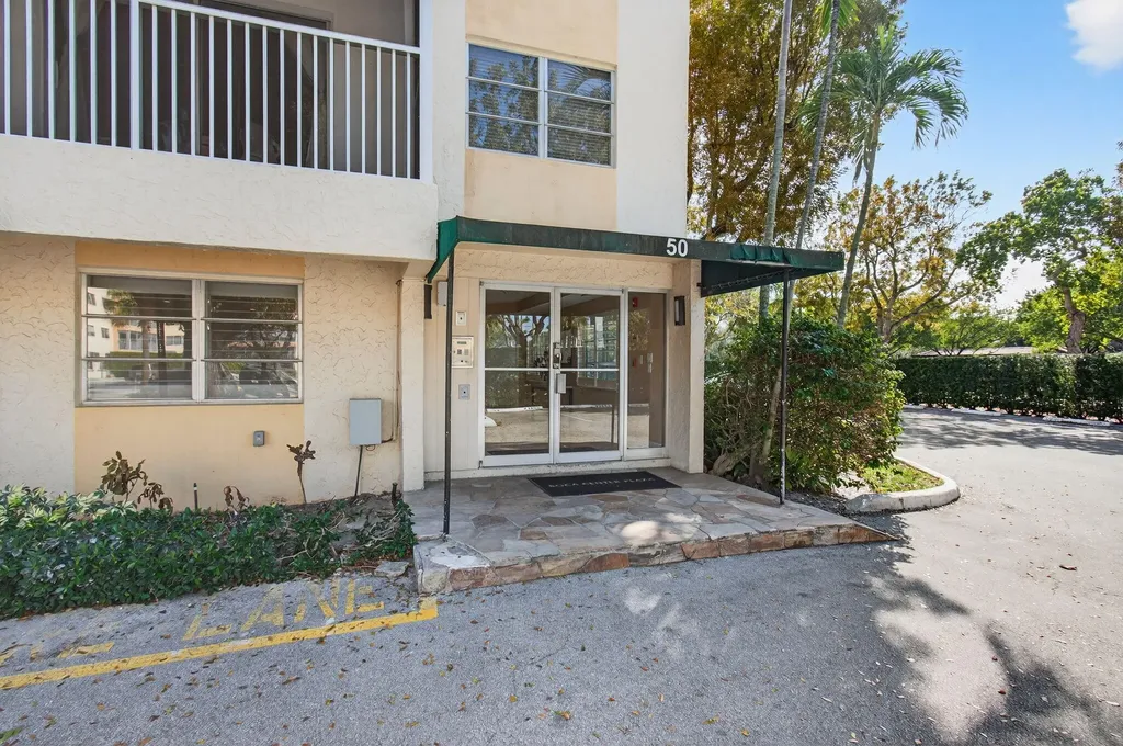 50 SW 3rd Avenue Boca Raton FL 33432