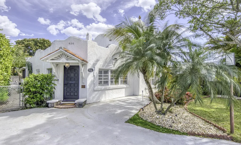 626 N J Street Lake Worth Beach FL 33460