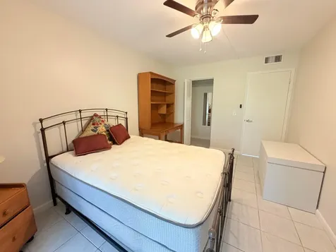 1004 Newcastle A Boca Raton FL 33434