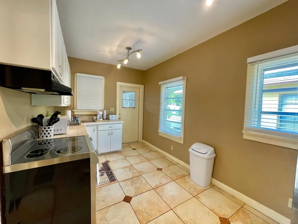 5555 Garden Avenue West Palm Beach FL 33405