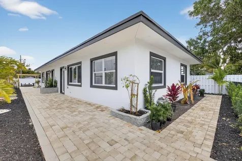 341 SE 3rd Avenue Delray Beach FL 33483