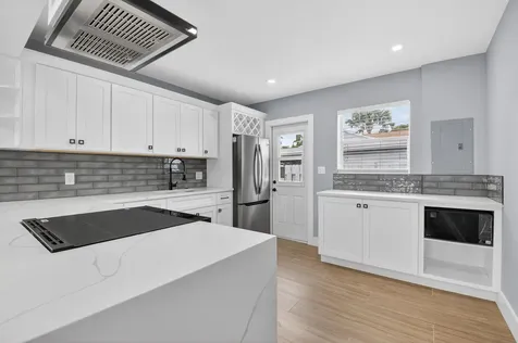 341 SE 3rd Avenue Delray Beach FL 33483