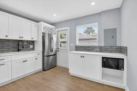 341 SE 3rd Avenue Delray Beach FL 33483
