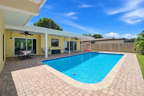 11911 NW 14th Court Pembroke Pines FL 33026