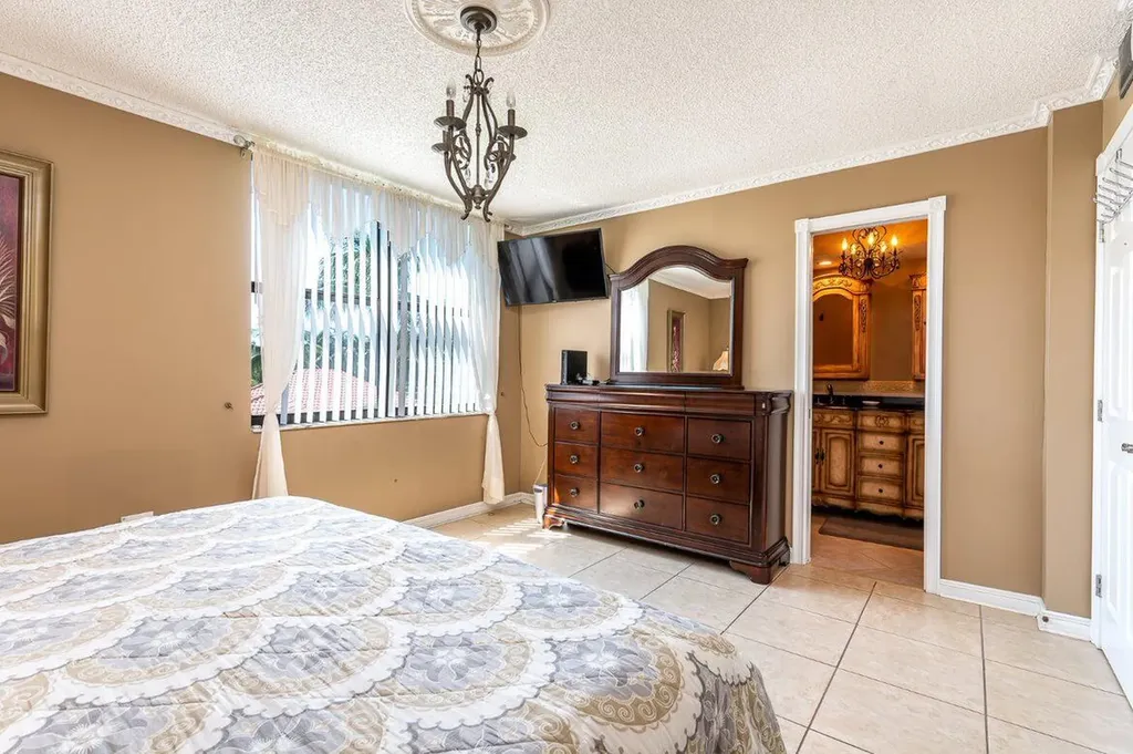1915 Lavers Circle Delray Beach FL 33444