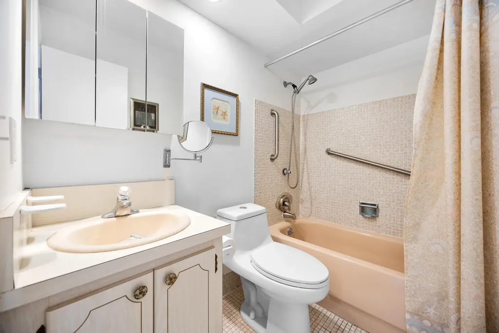 100 Shore Court North Palm Beach FL 33408