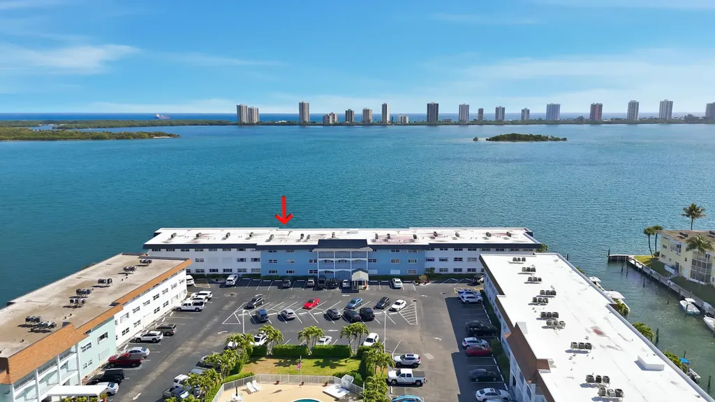 100 Shore Court North Palm Beach FL 33408