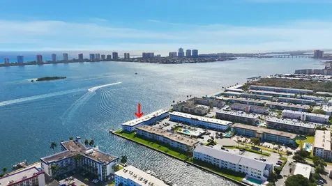 100 Shore Court North Palm Beach FL 33408