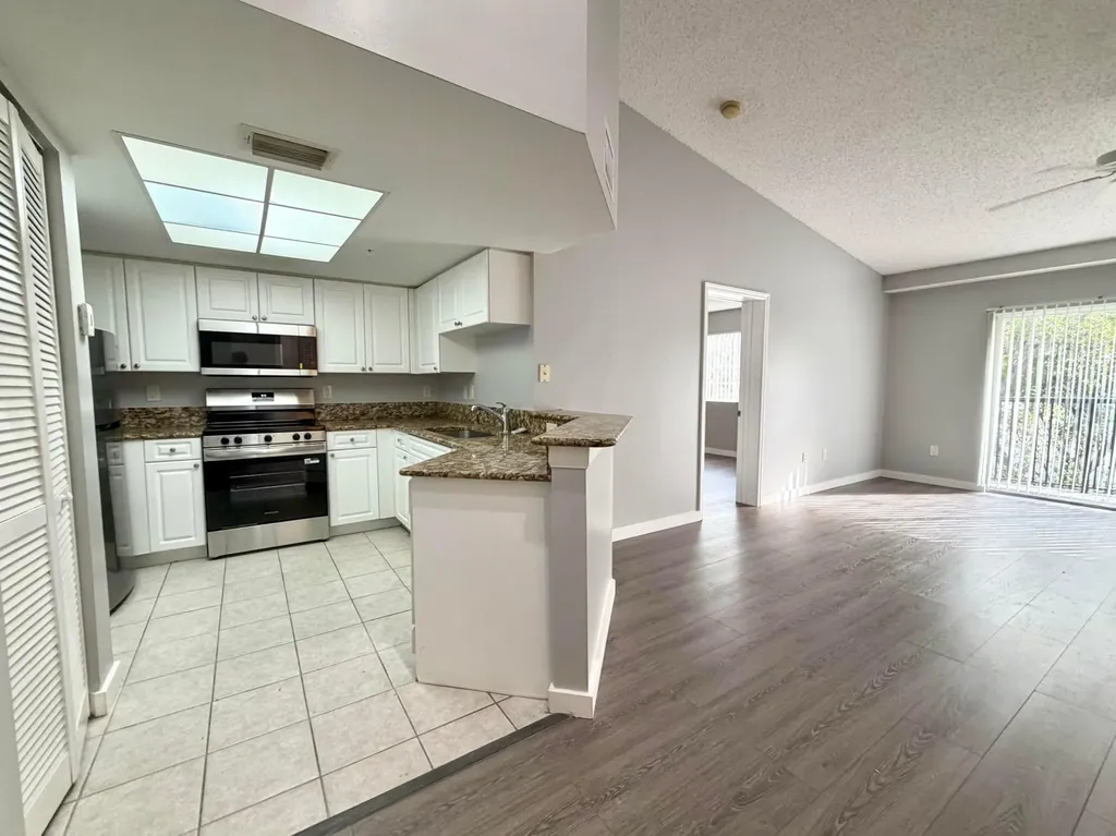 1100 Crestwood Court S Royal Palm Beach FL 33411