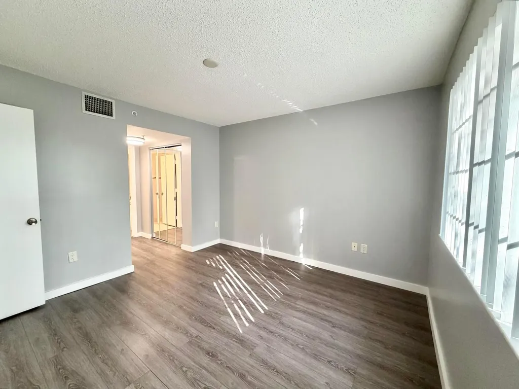 1100 Crestwood Court S Royal Palm Beach FL 33411