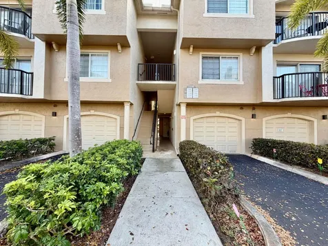 1100 Crestwood Court S Royal Palm Beach FL 33411