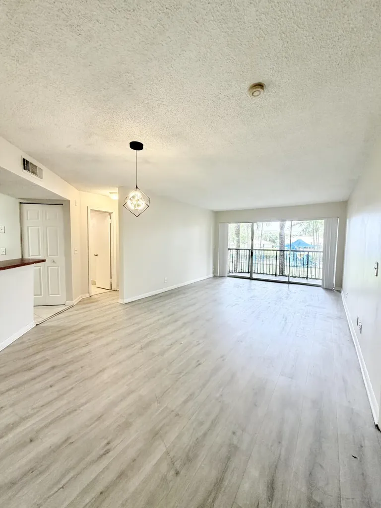 8781 Wiles Road Coral Springs FL 33067