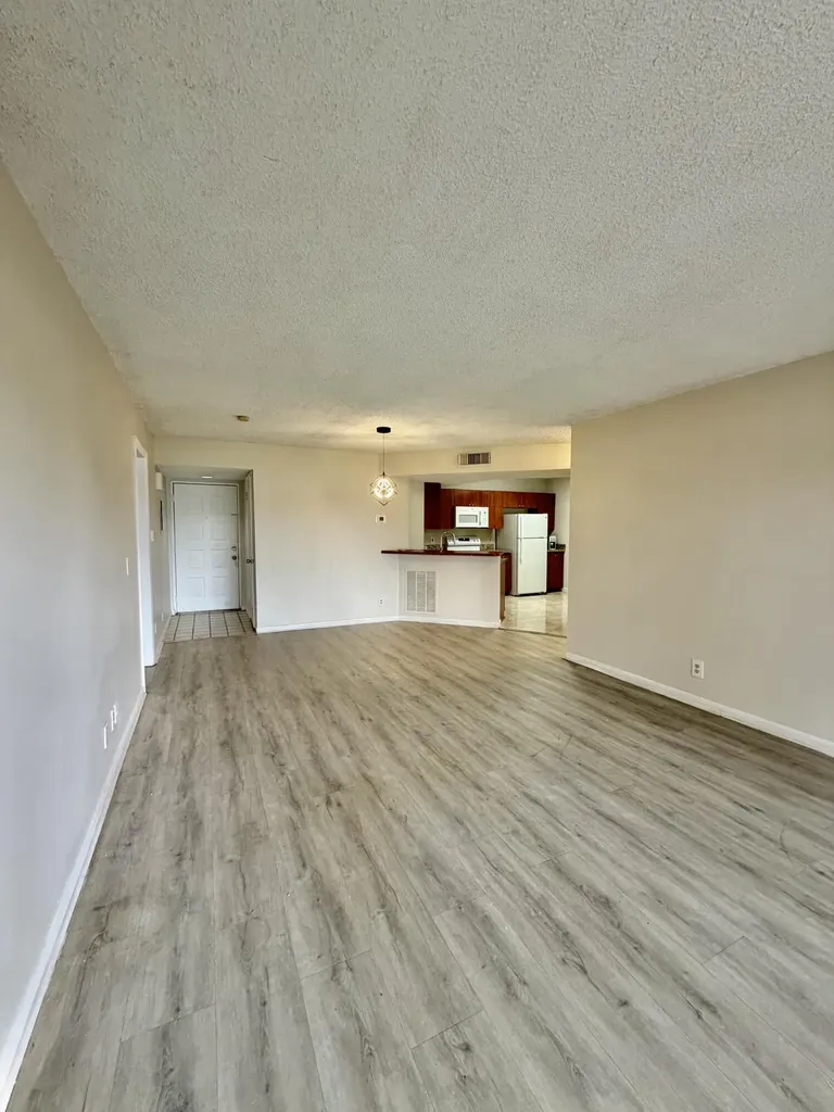 8781 Wiles Road Coral Springs FL 33067