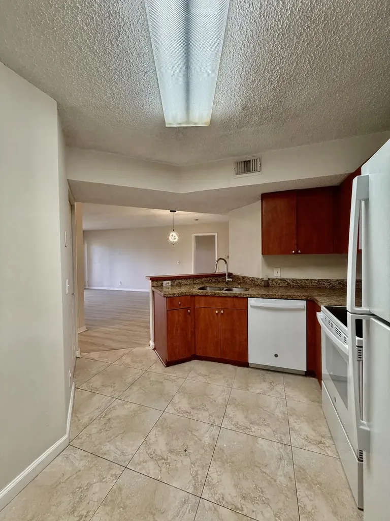 8781 Wiles Road Coral Springs FL 33067