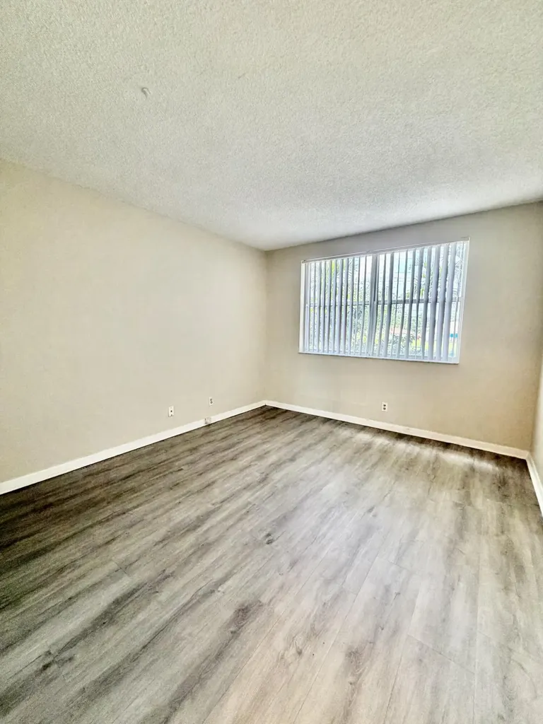 8781 Wiles Road Coral Springs FL 33067
