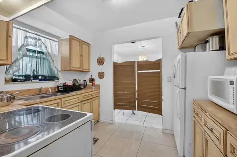 303 SW 2nd Avenue Delray Beach FL 33444