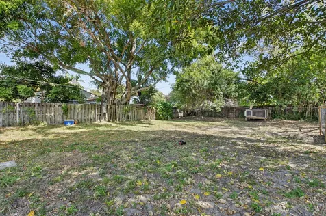 303 SW 2nd Avenue Delray Beach FL 33444
