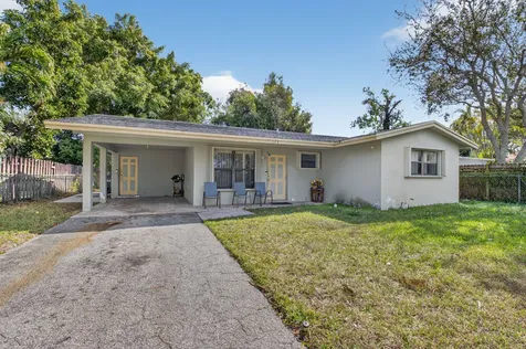 303 SW 2nd Avenue Delray Beach FL 33444