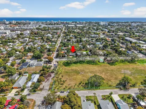 303 SW 2nd Avenue Delray Beach FL 33444