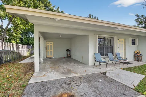 303 SW 2nd Avenue Delray Beach FL 33444