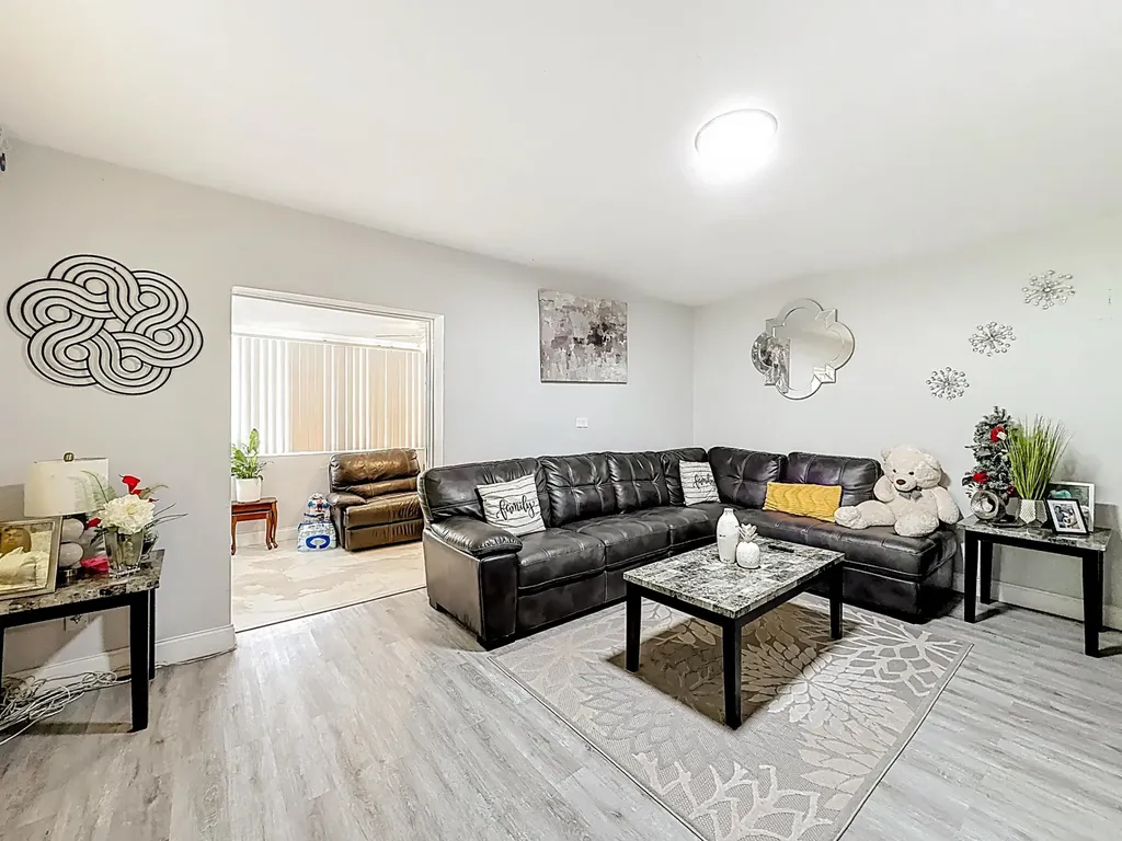 3020 NW 17th Street Fort Lauderdale FL 33311