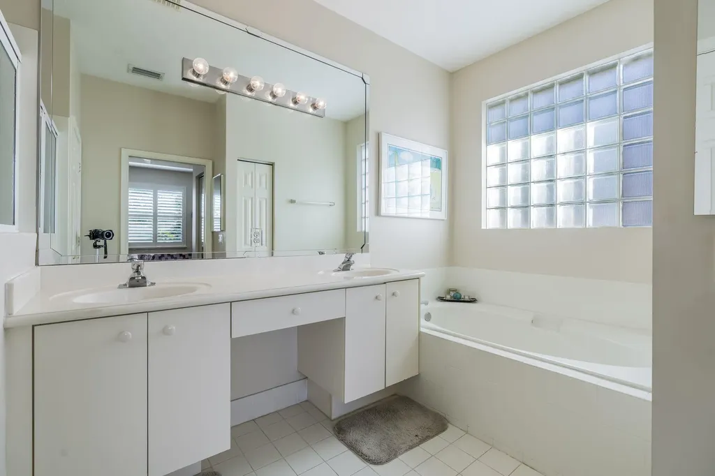7180 Cataluna Circle Delray Beach FL 33446