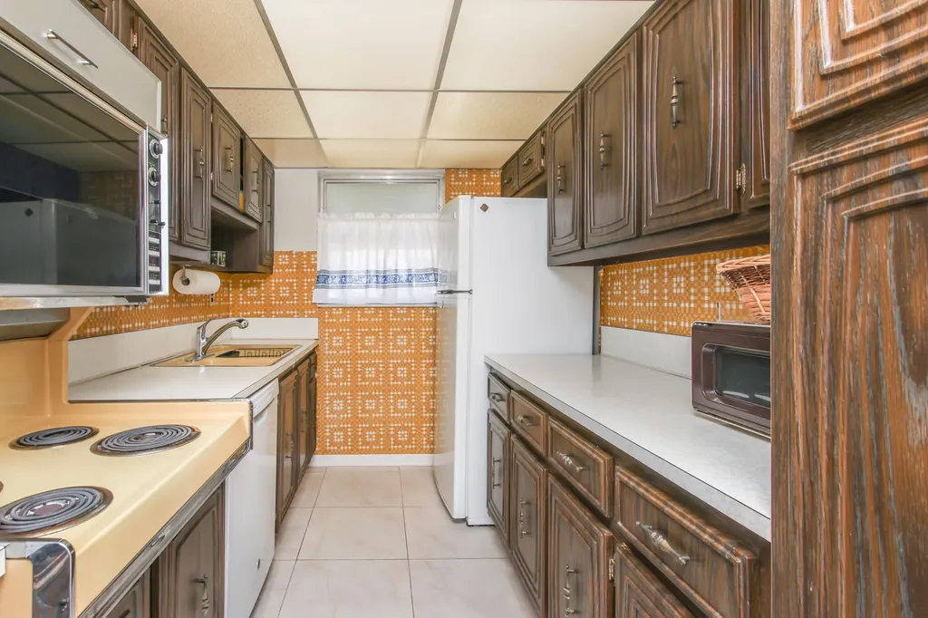 370 High Point Boulevard Delray Beach FL 33445