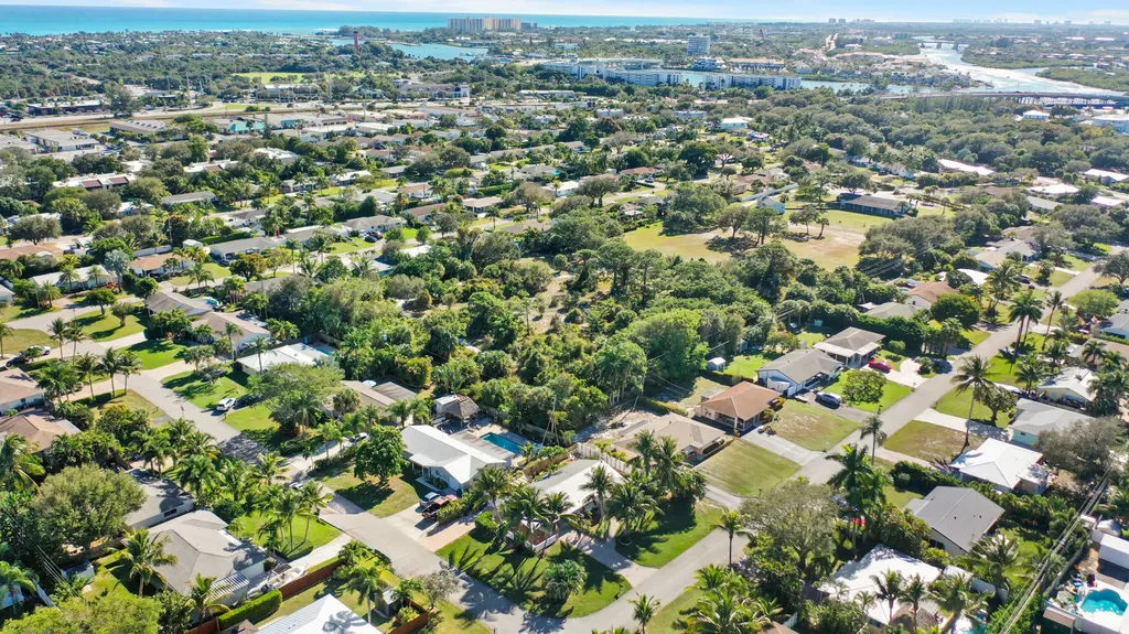 1605 Treemont Avenue Jupiter FL 33469