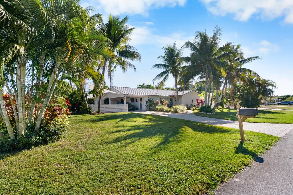 1605 Treemont Avenue Jupiter FL 33469