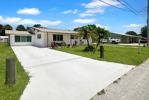 1612 S 28th Street Fort Pierce FL 34947