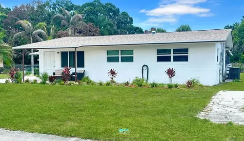 1612 S 28th Street Fort Pierce FL 34947
