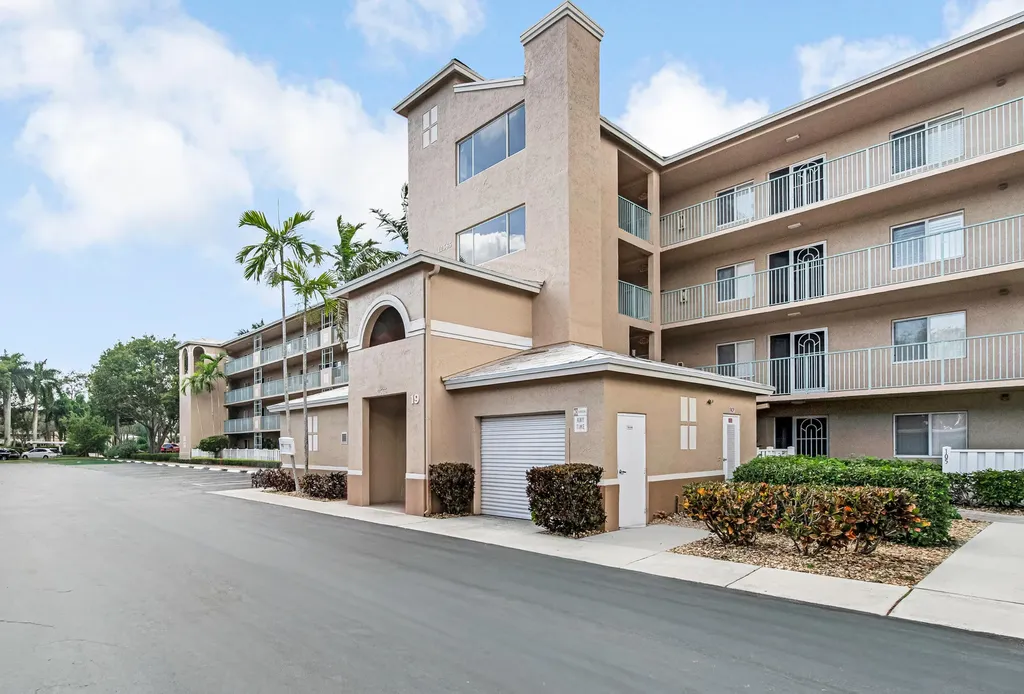 12565 Imperial Isle Drive Boynton Beach FL 33437