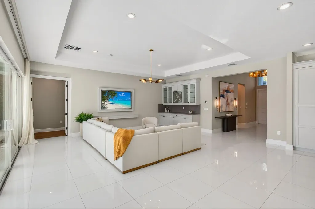 19886 Meadowside Lane Boca Raton FL 33498