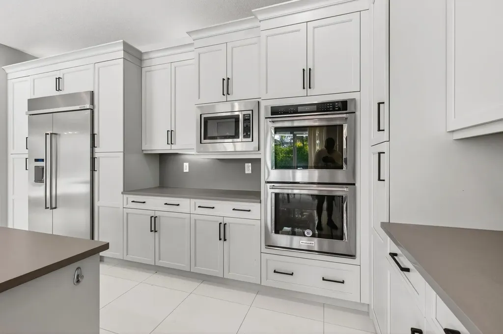 19886 Meadowside Lane Boca Raton FL 33498
