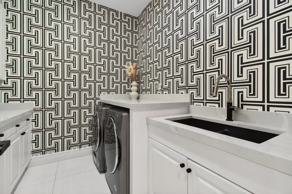 19886 Meadowside Lane Boca Raton FL 33498