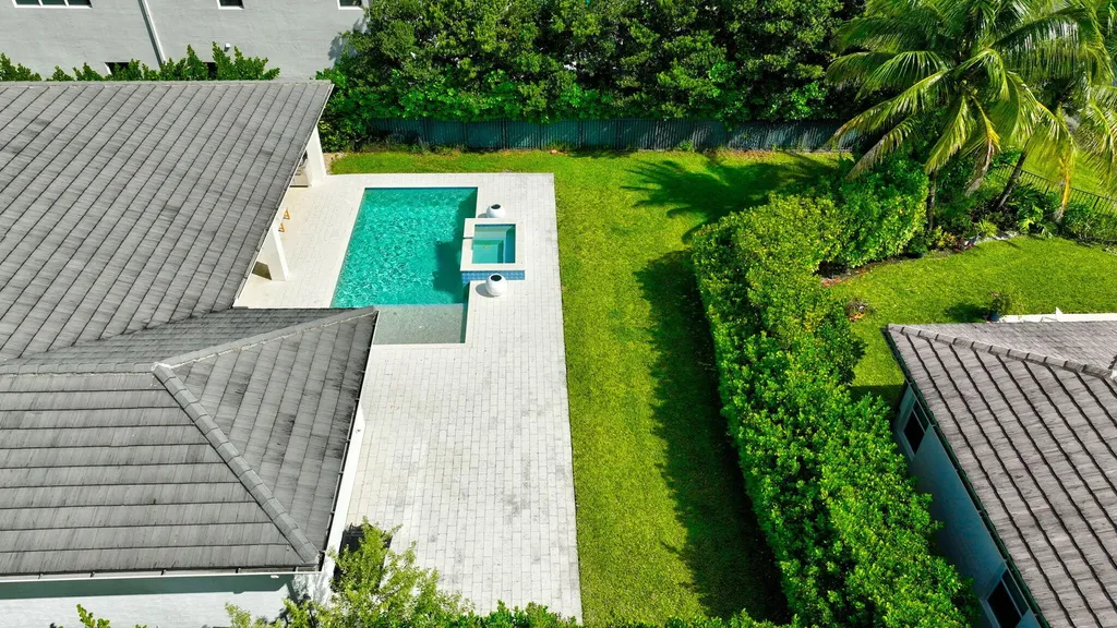 19886 Meadowside Lane Boca Raton FL 33498