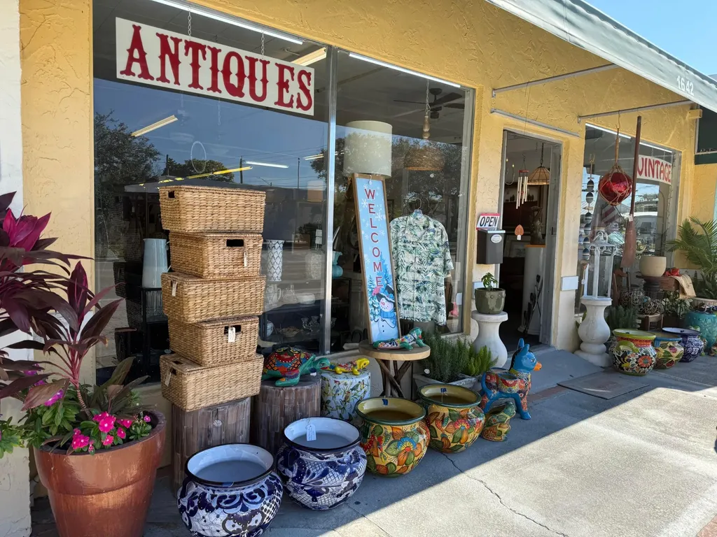 1642 Old Dixie Highway Vero Beach FL 32960