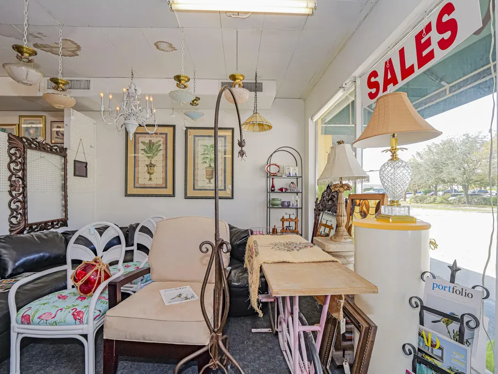 1642 Old Dixie Highway Vero Beach FL 32960