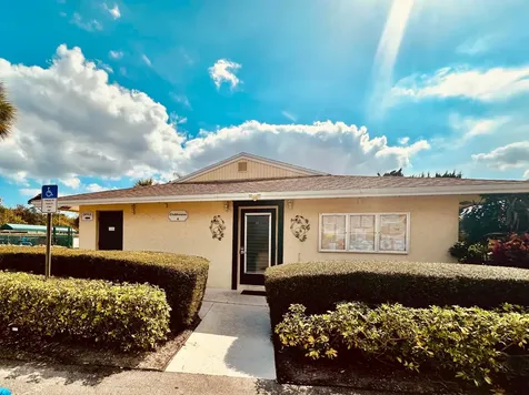 2950 SE Ocean Boulevard Stuart FL 34996