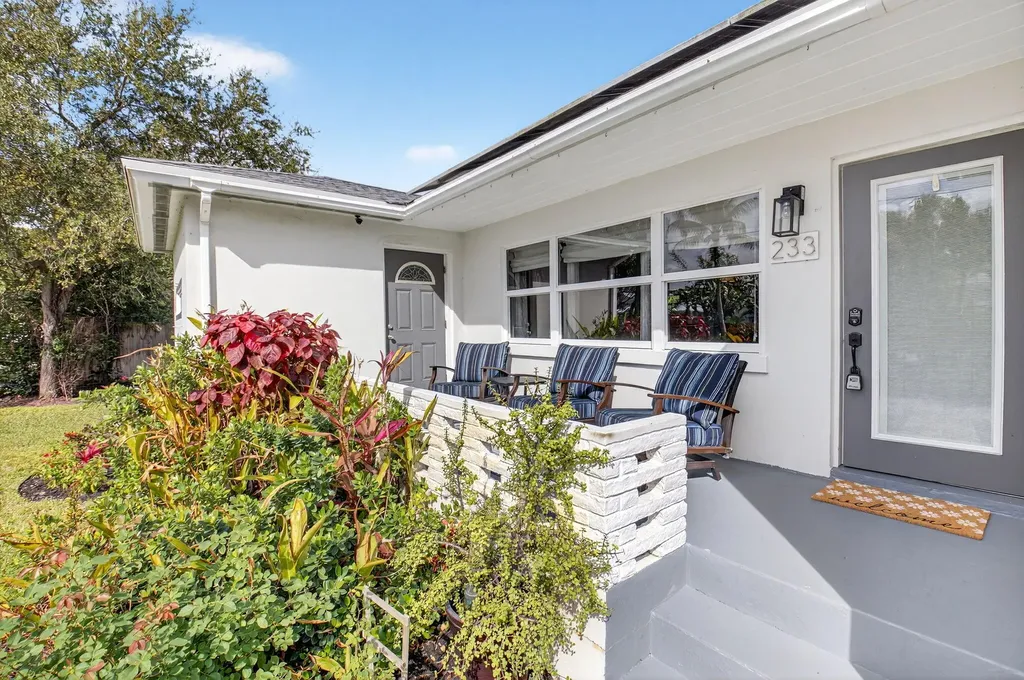 233 NE 12th Street NE Delray Beach FL 33444